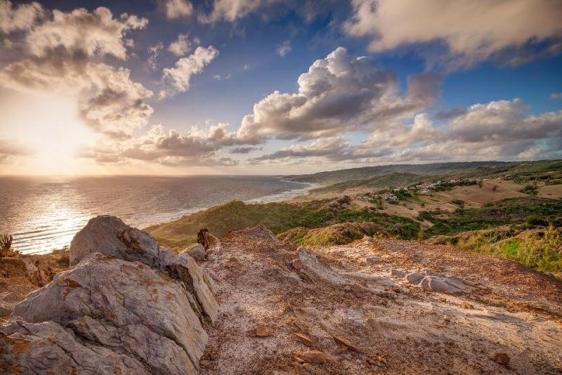 Spectacular Hillside Views